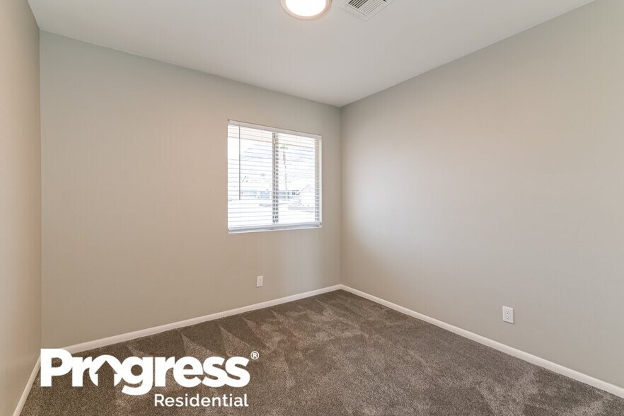 Building Photo - 364 Toyabe St