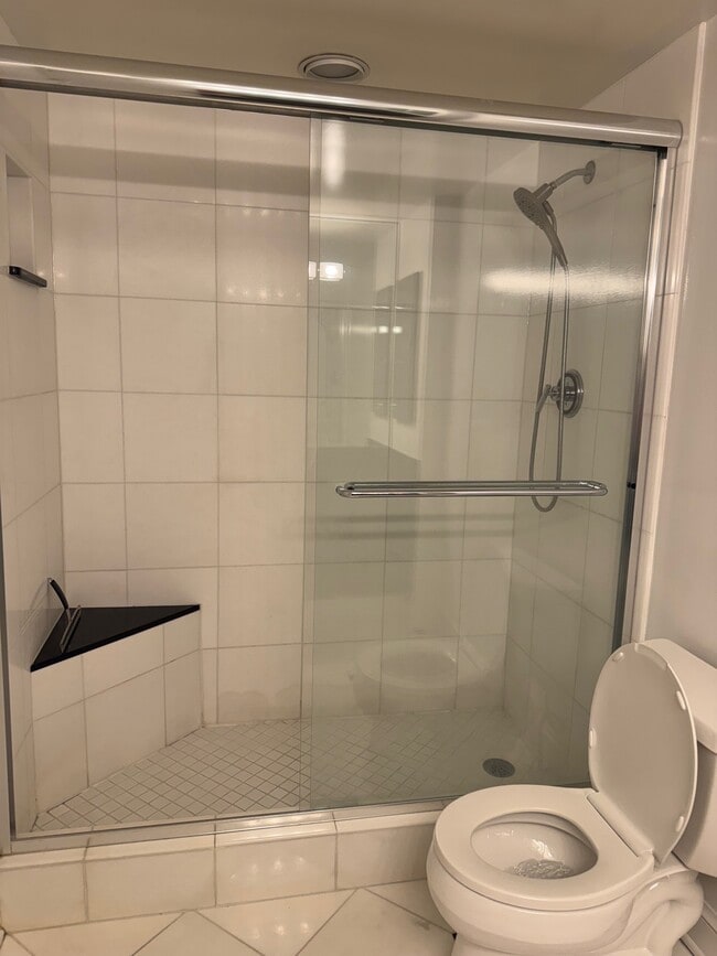 Building Photo - 3101 New Mexico Ave NW