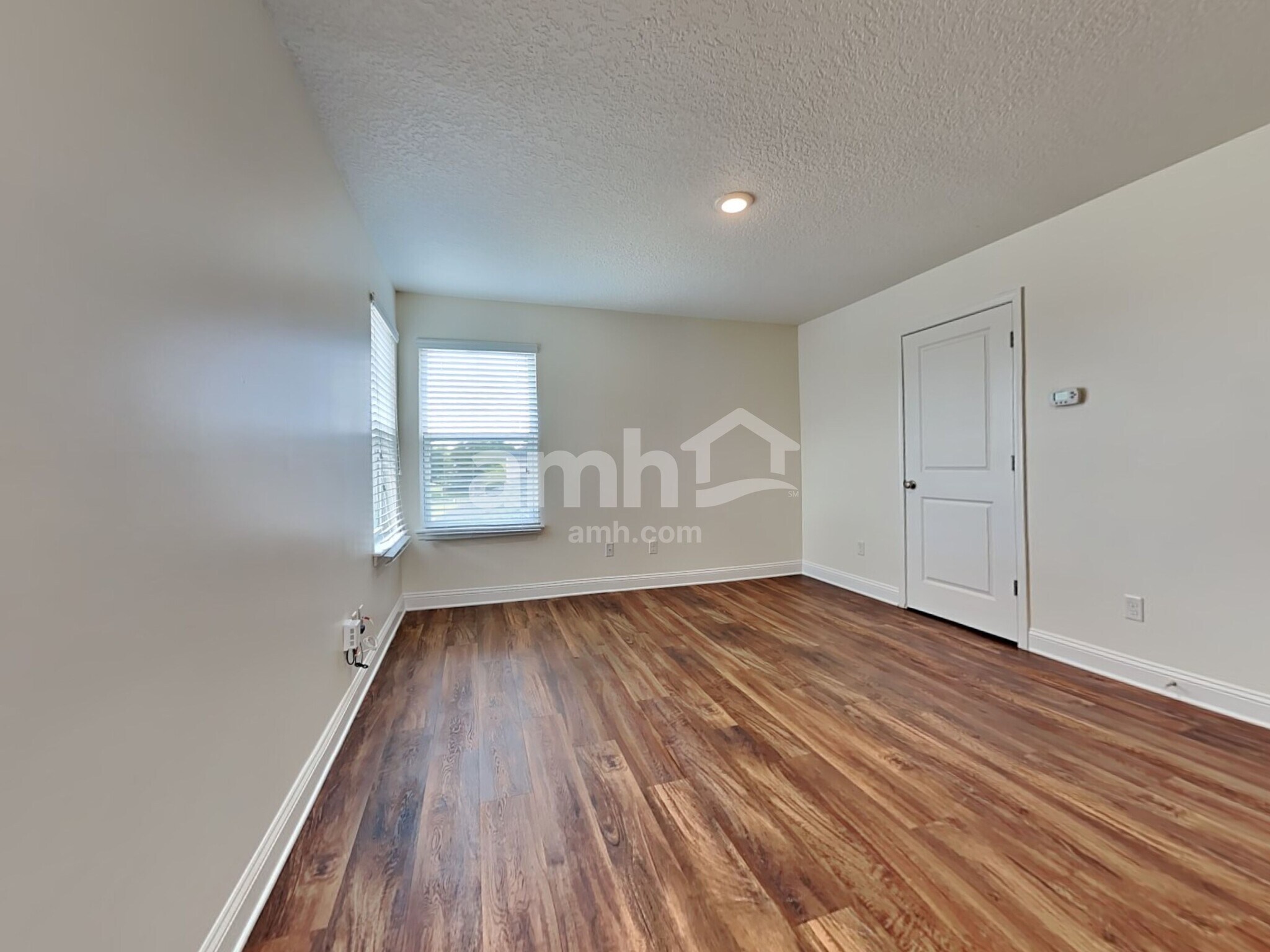 Building Photo - 653 Welcome Home Dr