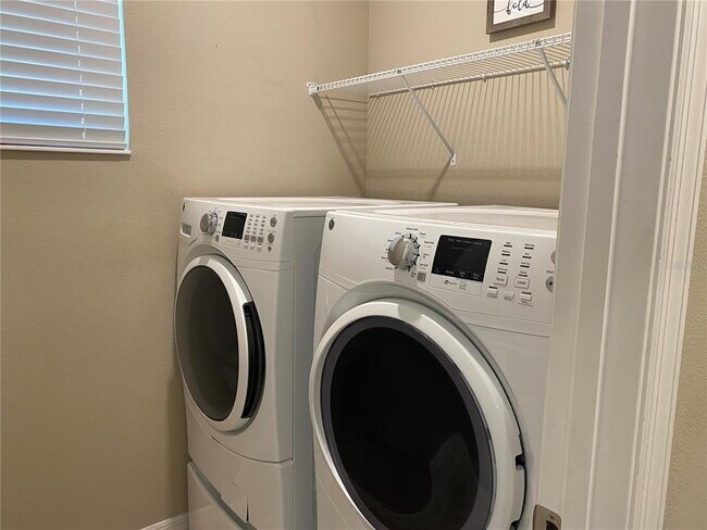 Building Photo - 9839 SW 99th Loop