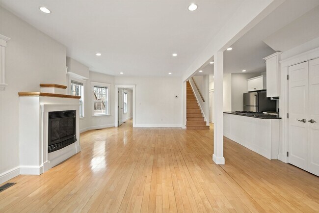 Building Photo - 2536 Massachusetts Ave