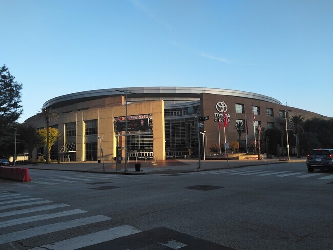 Building Photo - 2510 Gray St