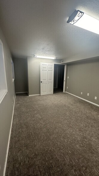 Building Photo - 780 E 1150 N