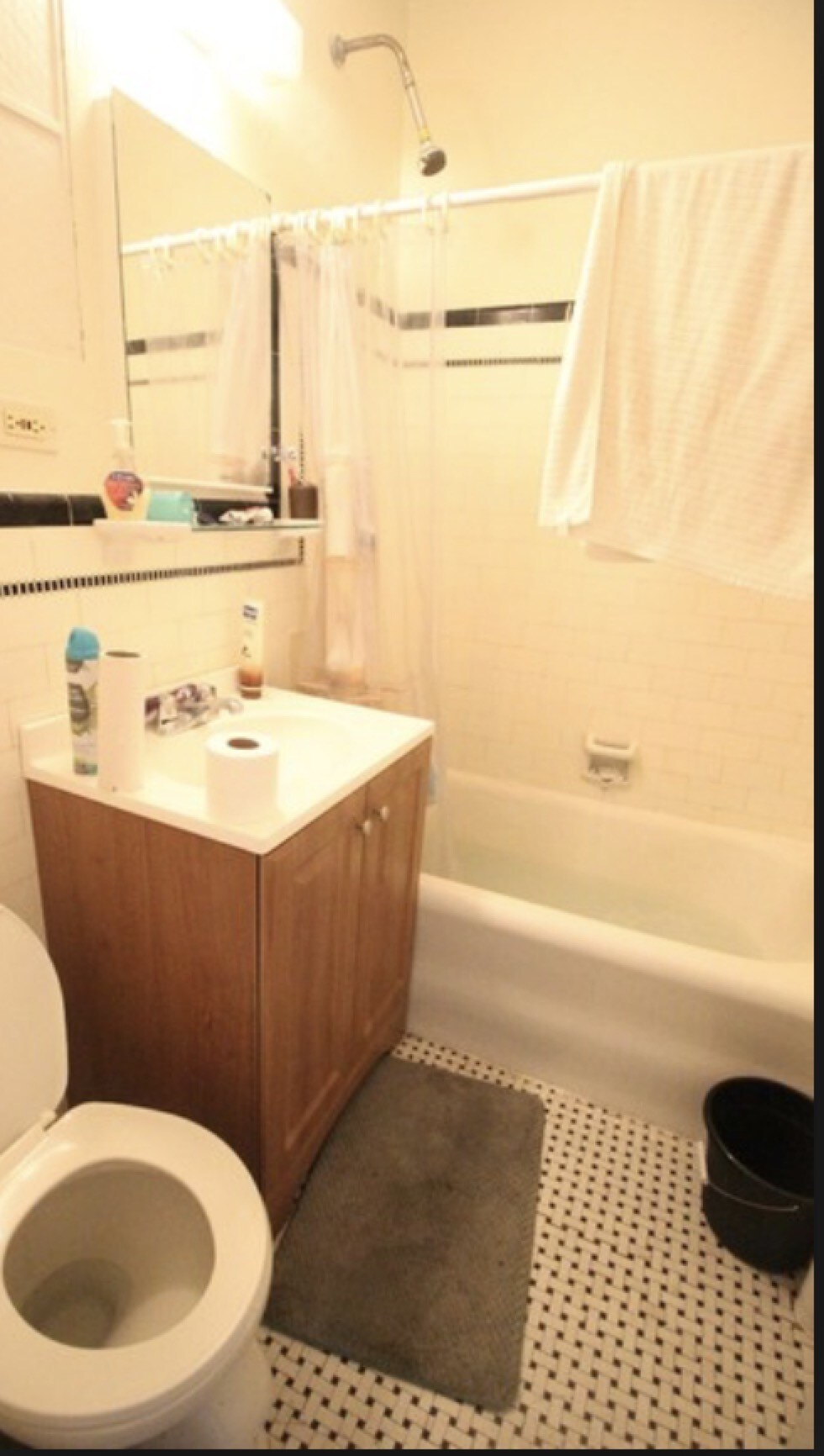 Building Photo - 1249 Beacon St