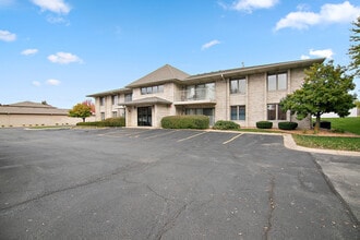 Building Photo - 1061 Ashley Ct N