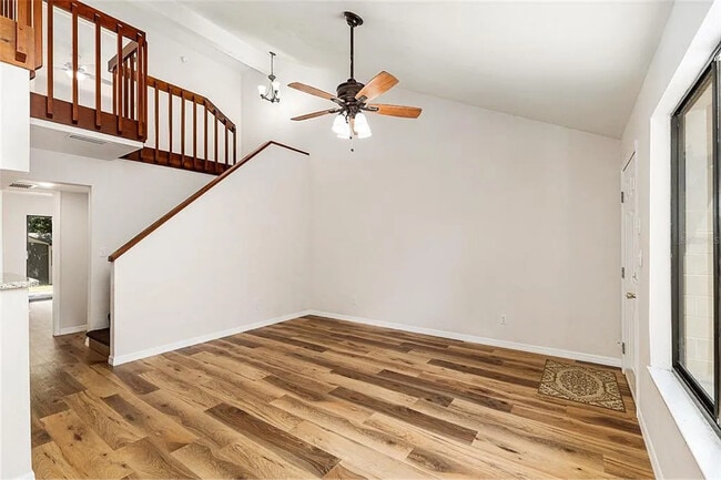 Building Photo - 4724 SW 67th Terrace