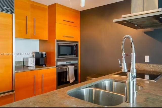 Building Photo - 485 Brickell Ave