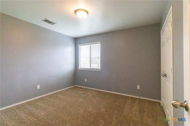 Building Photo - 6505 Clear Brook Dr