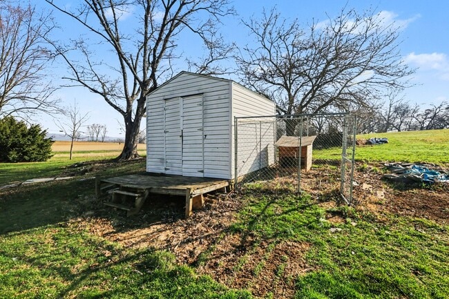 Building Photo - 3 bedroom ranch home