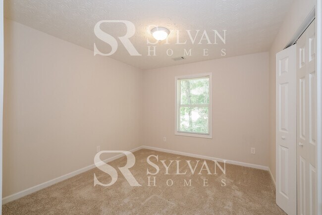 Building Photo - Coming HOME never felt so good!