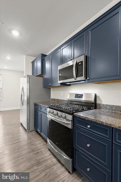 Building Photo - 304 Sweetbay Rd