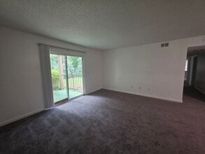 Building Photo - 1208 Bush River Rd