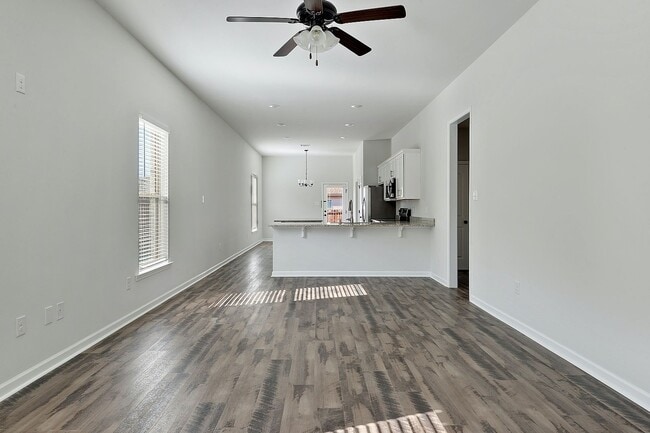 Building Photo - Two year old 3 bedroom available for Lease in Hunters Trace!