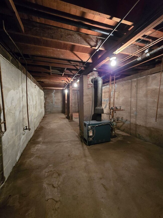 Building Photo - 2 Bedroom Country Home