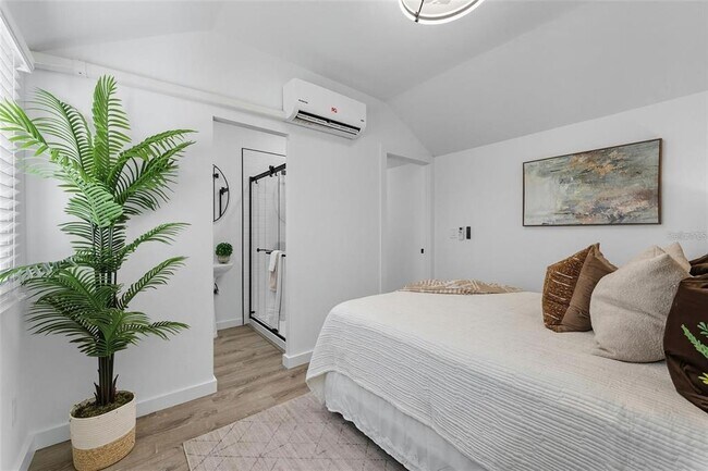 Building Photo - 6470 64th Ave N