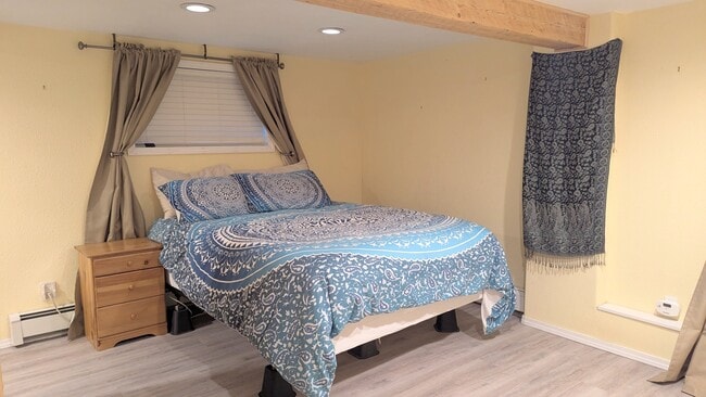 Building Photo - 1412 Springwater Dr