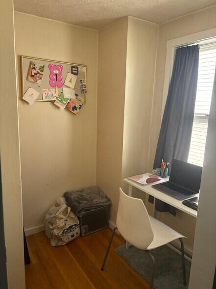 Unit 3F - 527 E 3rd St