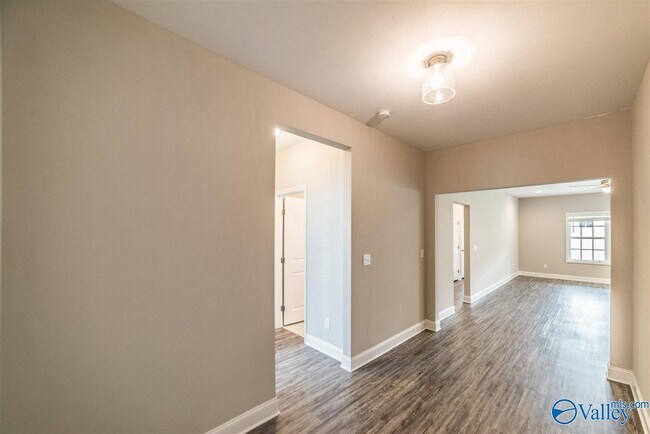 Building Photo - 3029 Crystal Creek Dr
