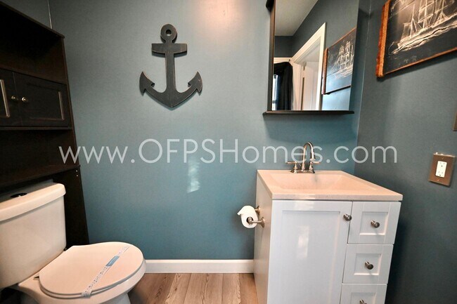 Building Photo - 305 Okaloosa Rd NE