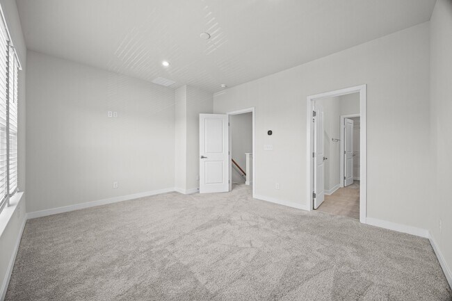 Building Photo - 2833 Statesville Ave