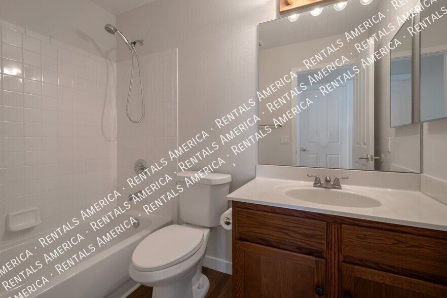 Building Photo - 2350 E Nunneley Ct