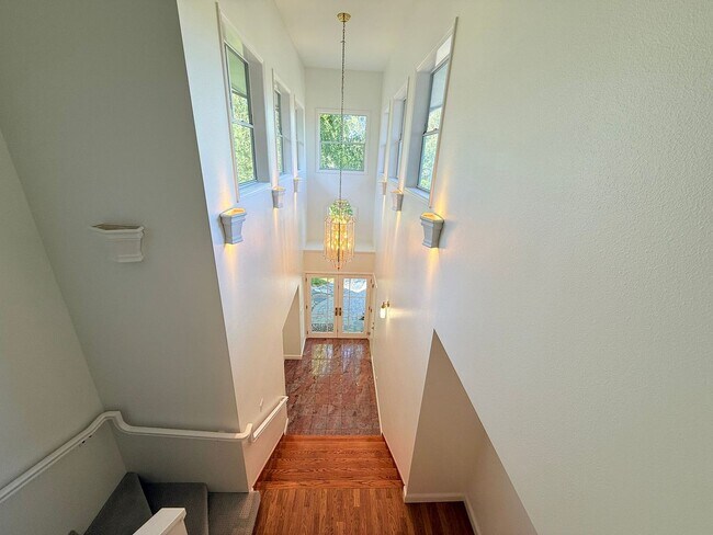 Building Photo - ? Elegant & Expansive Redwood City Home – ...