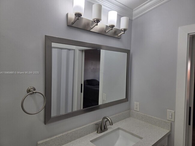 Building Photo - 9982 SW 162nd Ct