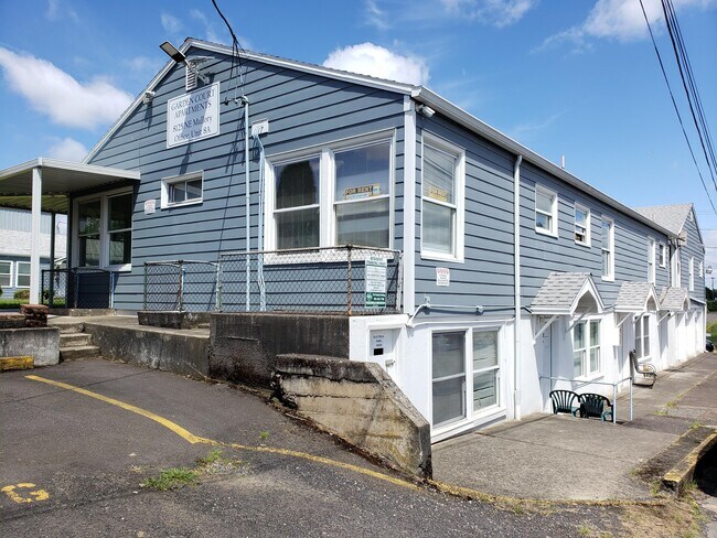 Building Photo - 8125 NE Mallory Ave