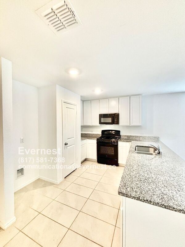 Building Photo - 1517 Vattier St