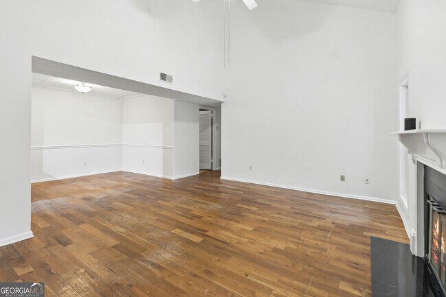 Building Photo - 6449 Pinebark Way