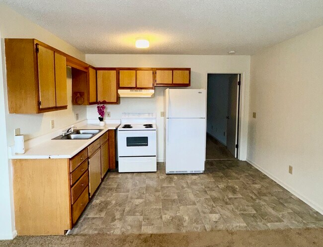 Building Photo - 712 Patton Cir