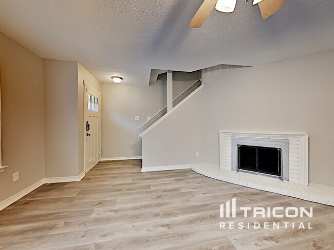 Building Photo - 815 Wyndham Pl
