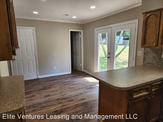 Building Photo - 3 br, 1 bath House - 5022 Dodd Drive