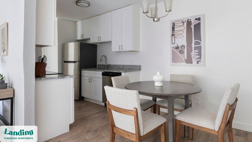 Building Photo - 1225 E Pleasant Run Rd