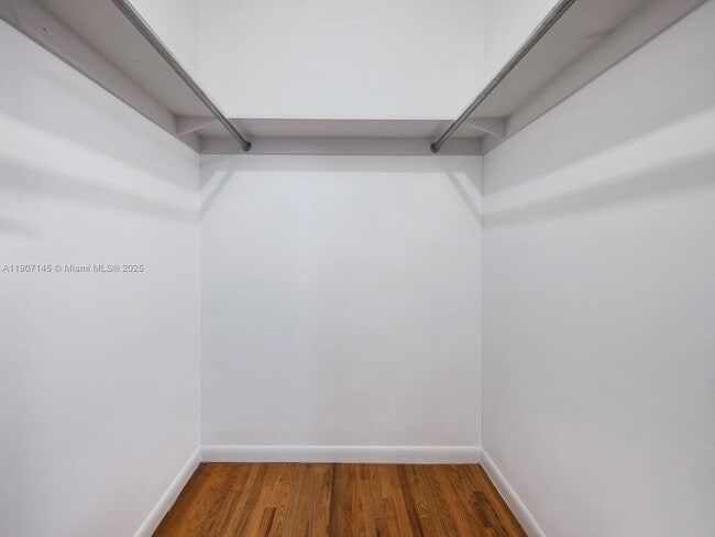 Building Photo - 1018 Meridian Ave