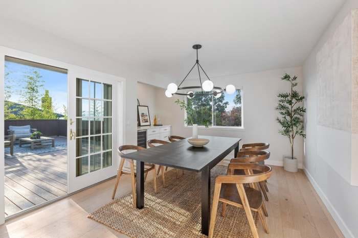 Building Photo - 148 Exbourne Ave