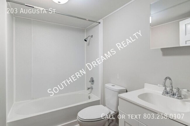 Building Photo - 203 Augusta St