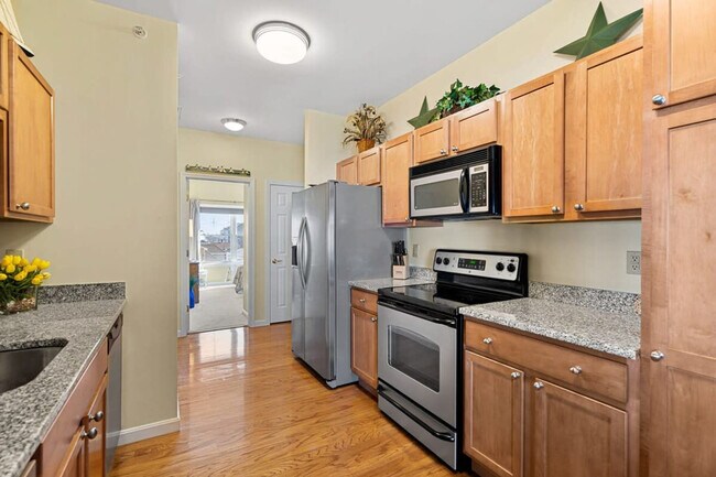 Building Photo - 15 K St