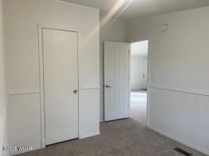 Building Photo - 1225 Valley View Dr