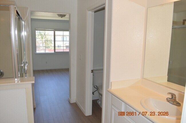 Building Photo - 16777 English Country Trail