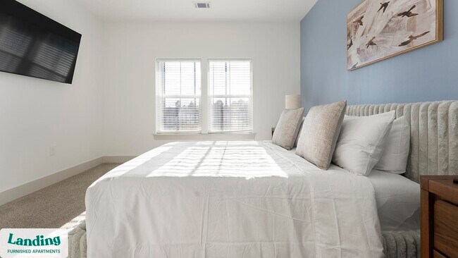 Building Photo - 112 Hera Way