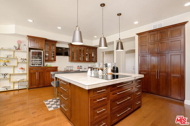 Building Photo - 24907 Marbella Ct