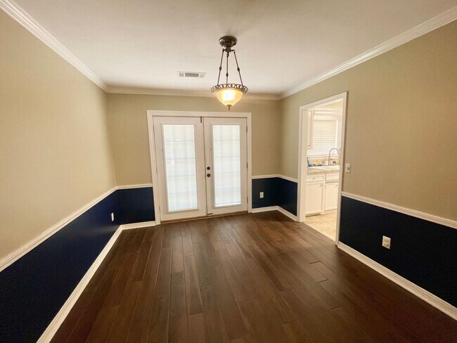 Building Photo - 503 Brookstone Dr