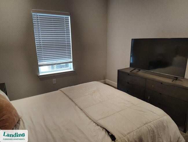 Building Photo - 120 NW 148th Terrace