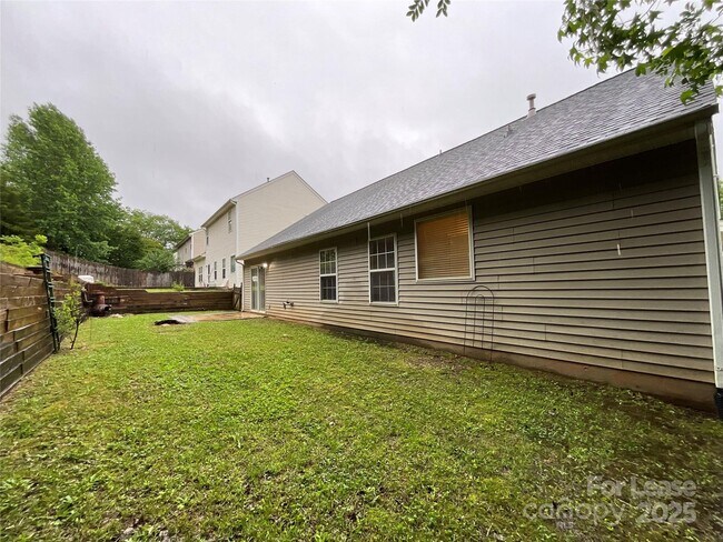Building Photo - 13703 Shiella Caruth Dr