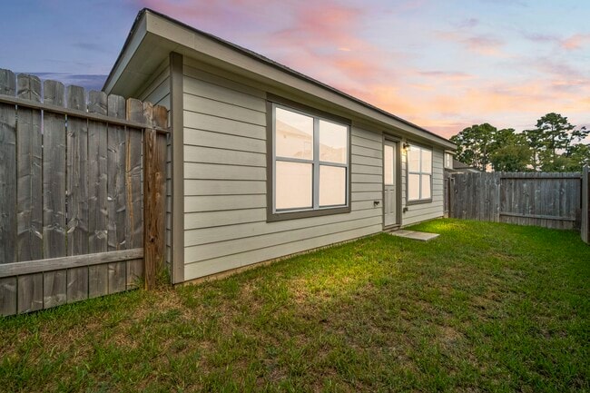 Building Photo - 13522 Luke Pr Ct