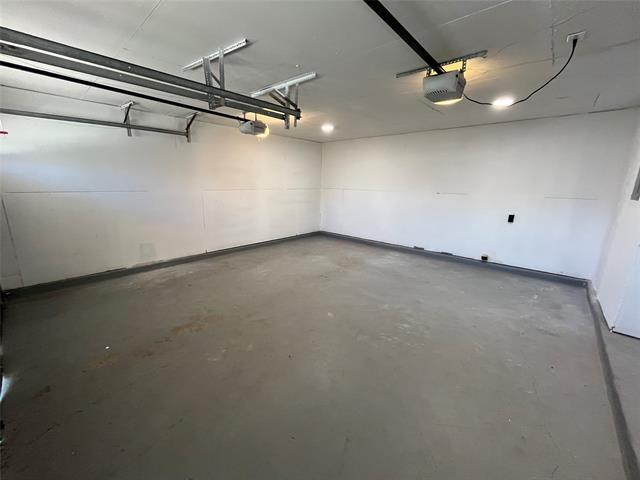 Building Photo - 926 Warren Way