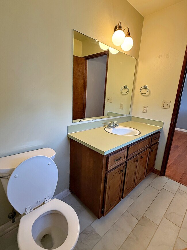 Building Photo - 2746 SE 73rd Ave