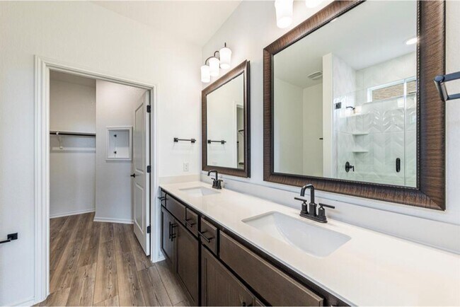 Building Photo - 201 Coachsmith St