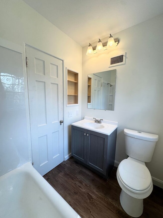 Building Photo - 2034 N 49th St